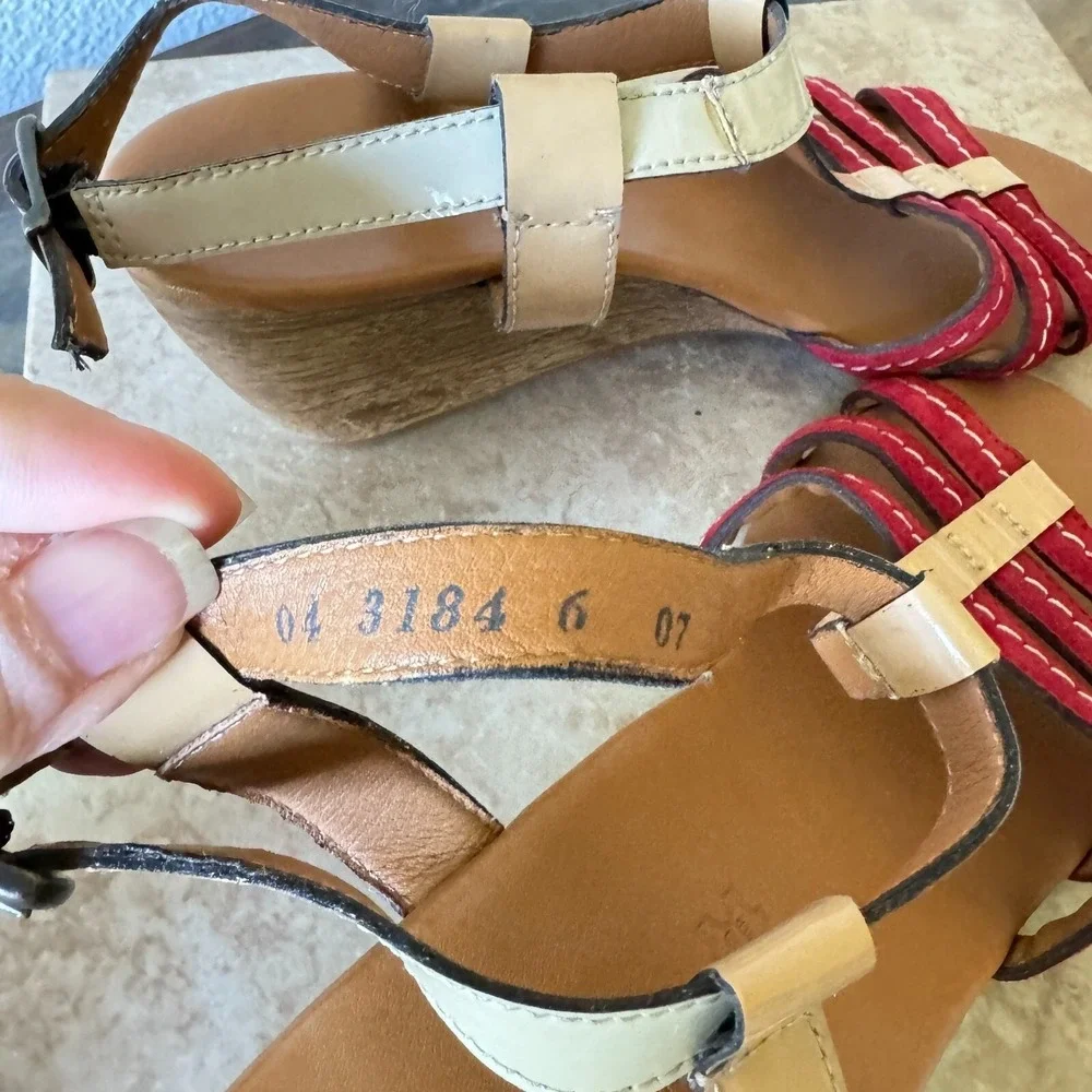 Paul Green Sandals Womens UK 6 US 8.5 T Strap Genuine Leather Strappy Wedge Red